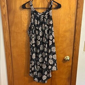 Torrid Floral Sleeveless Top
